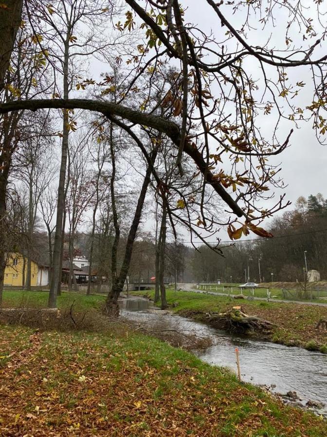 Penzion A Restaurace Belecky Mlyn Pteni Eksteriør bilde