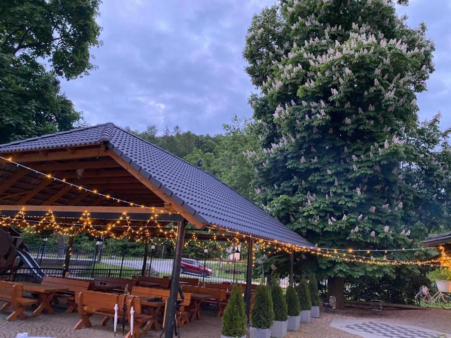 Penzion A Restaurace Belecky Mlyn Pteni Eksteriør bilde